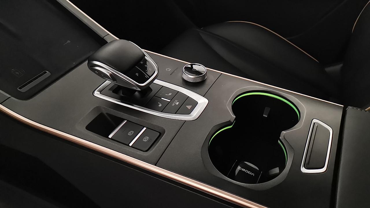 Omoda Omoda 5 - Omoda 5 1.6 tgdi Premium auto