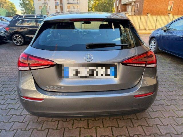 MERCEDES-BENZ A 250 e Automatic EQ-Power Business Extra