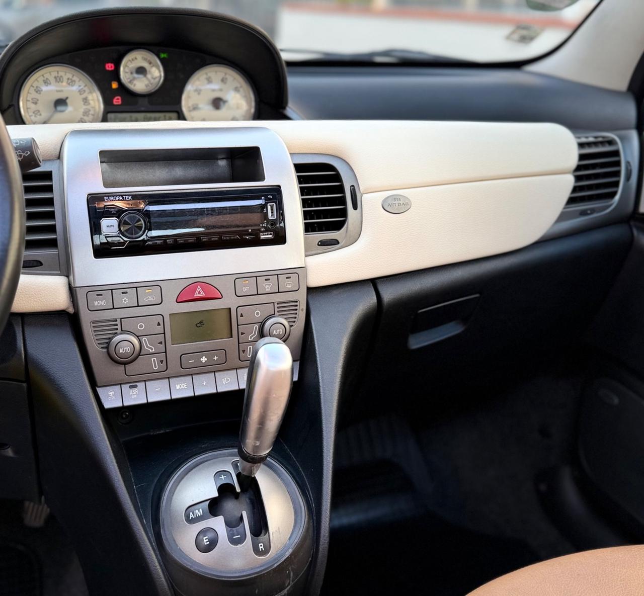 Lancia Ypsilon 1.3 Diesel Automatica 69 Cv