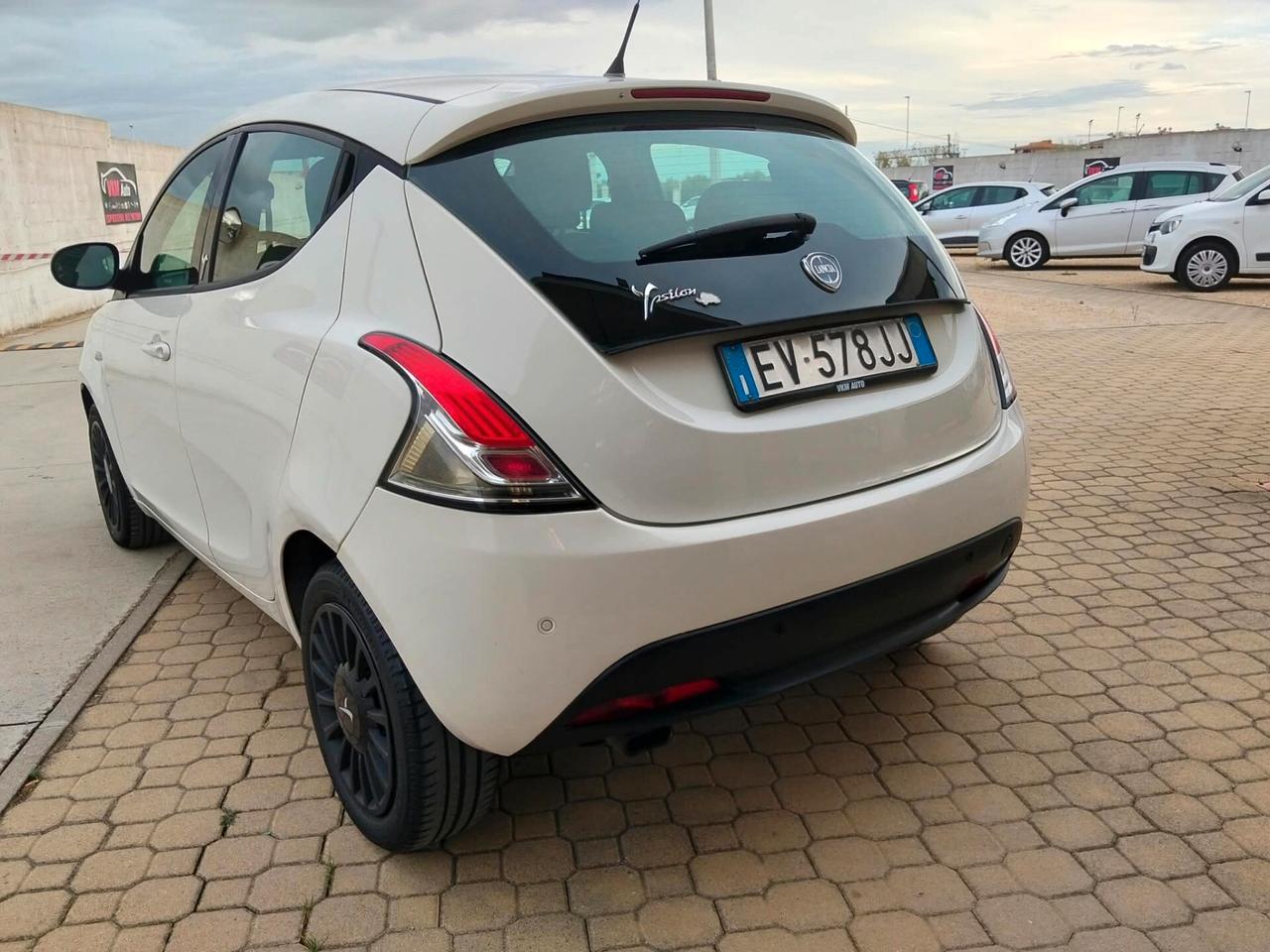 Lancia Ypsilon 1.3 MJT 16V 95 CV GARANTITA