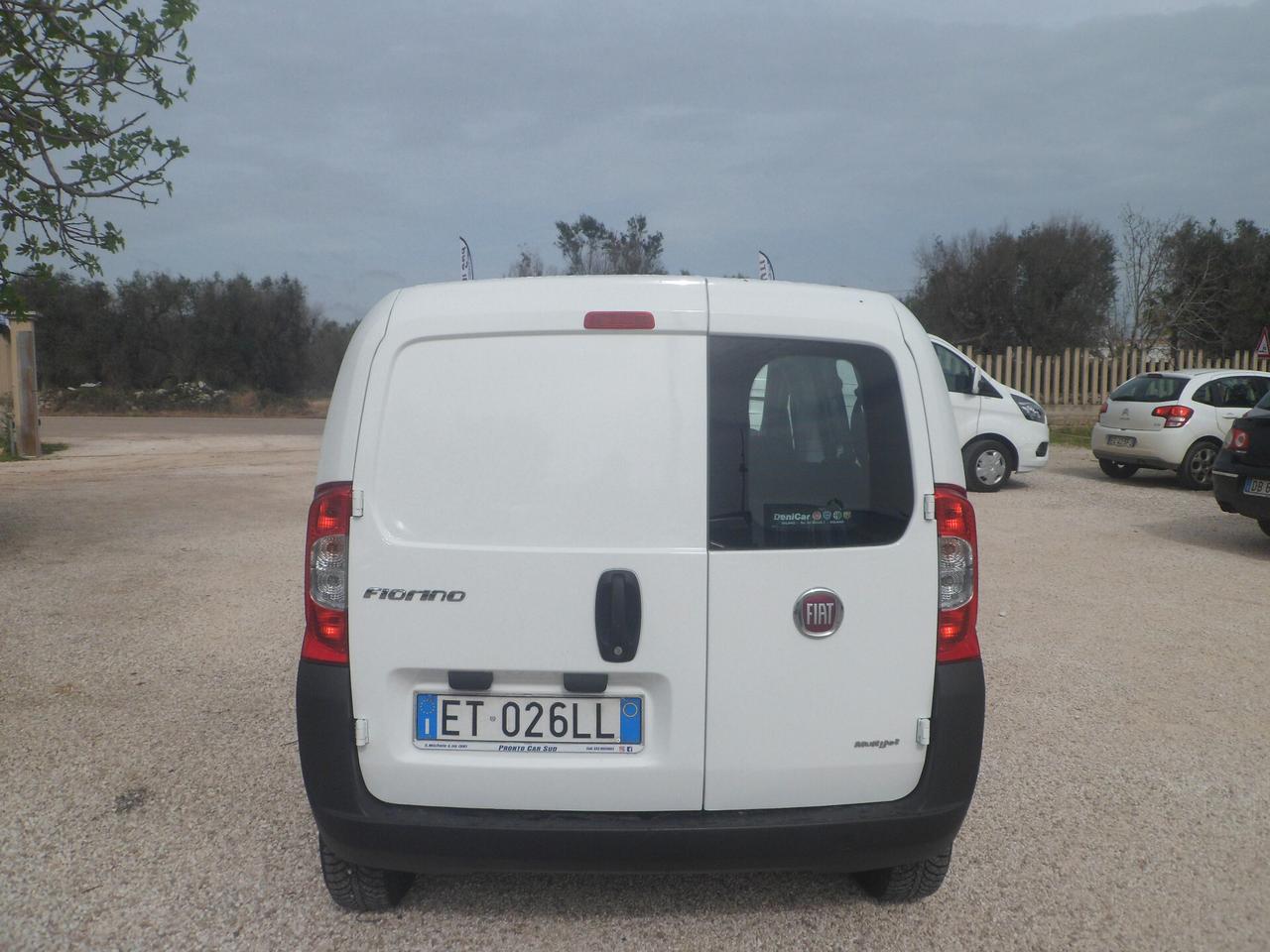 Fiat Fiorino 5 posti autocarro