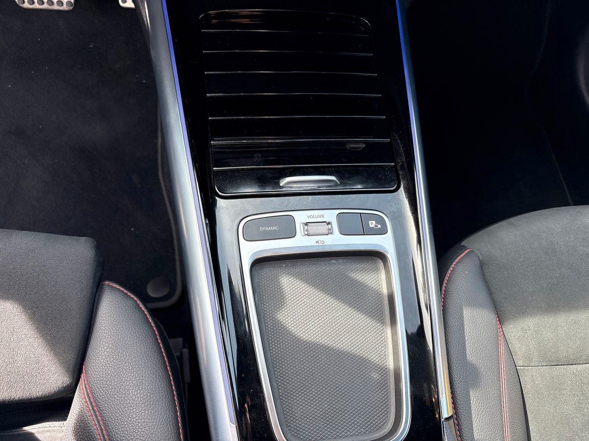 Mercedes-Benz B 180 AMG Line Premium auto