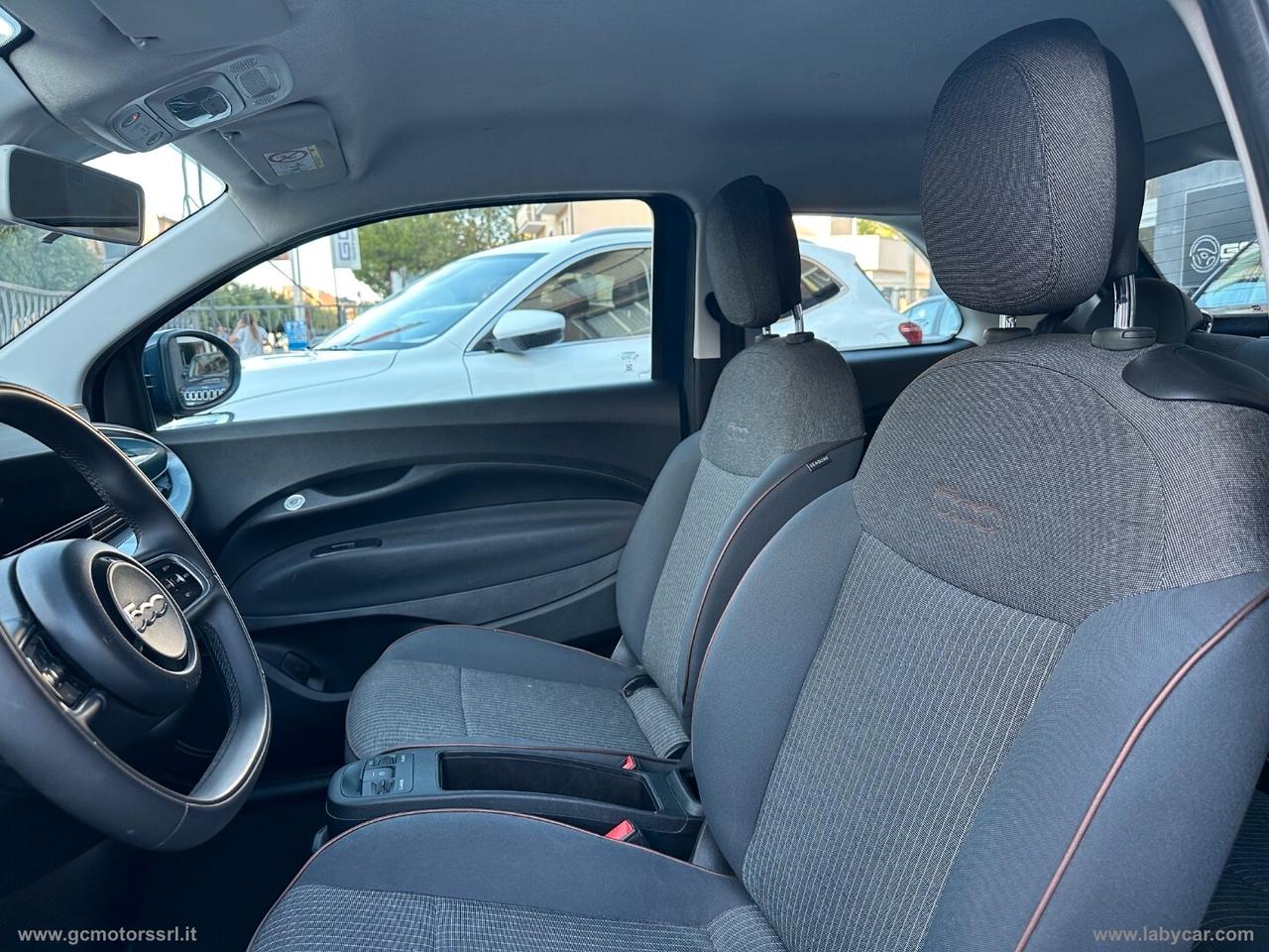 Fiat 500 500e Berlina 42 kWh La Prima