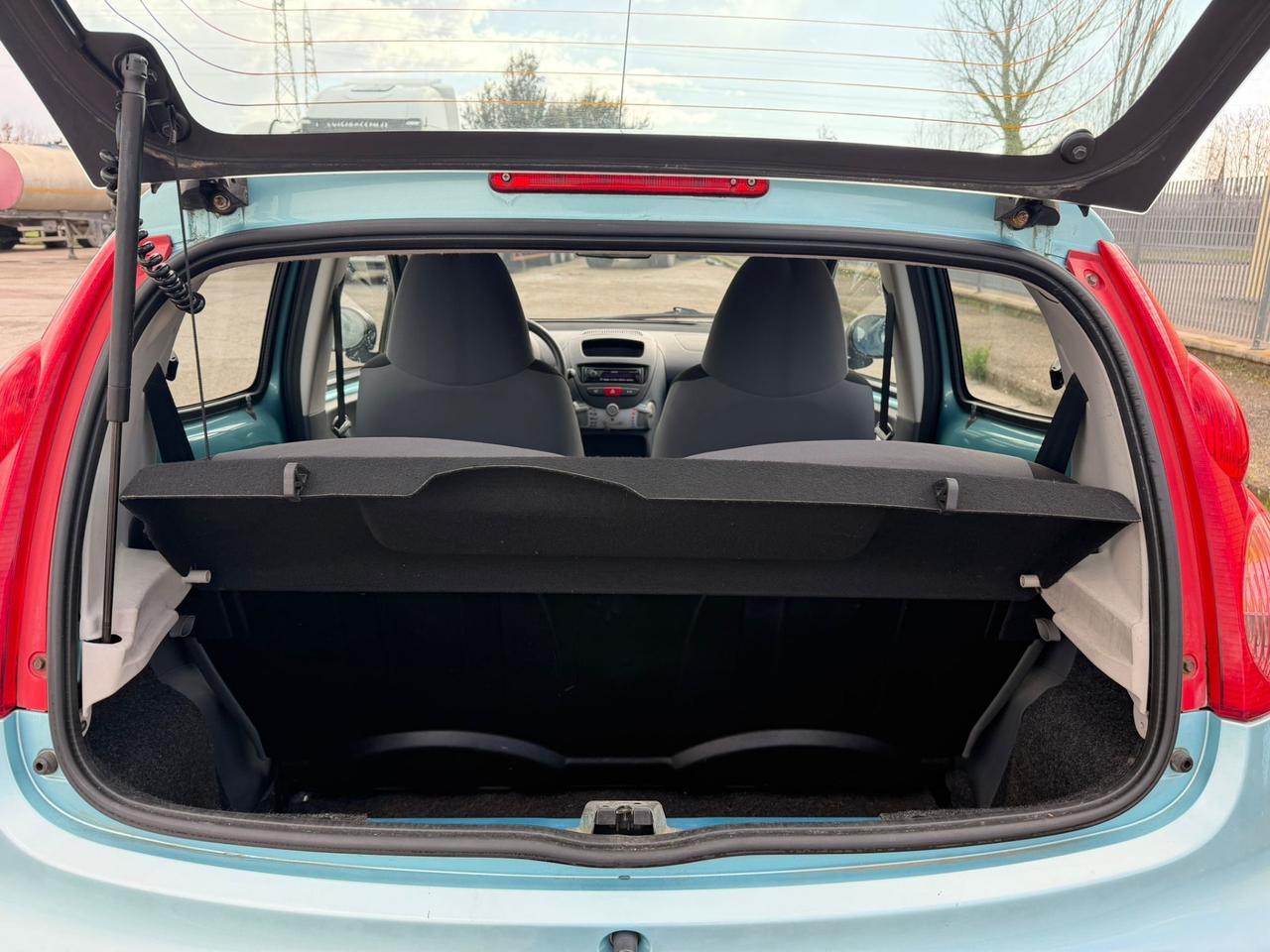 Peugeot 107 1.0 68CV 5p. Km 17.000