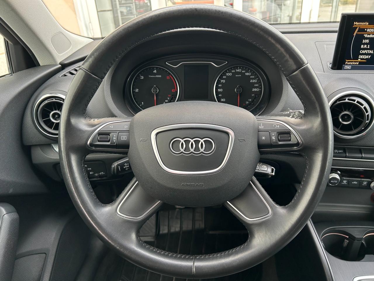 Audi A3 1.6 TDI 105CV Ambition