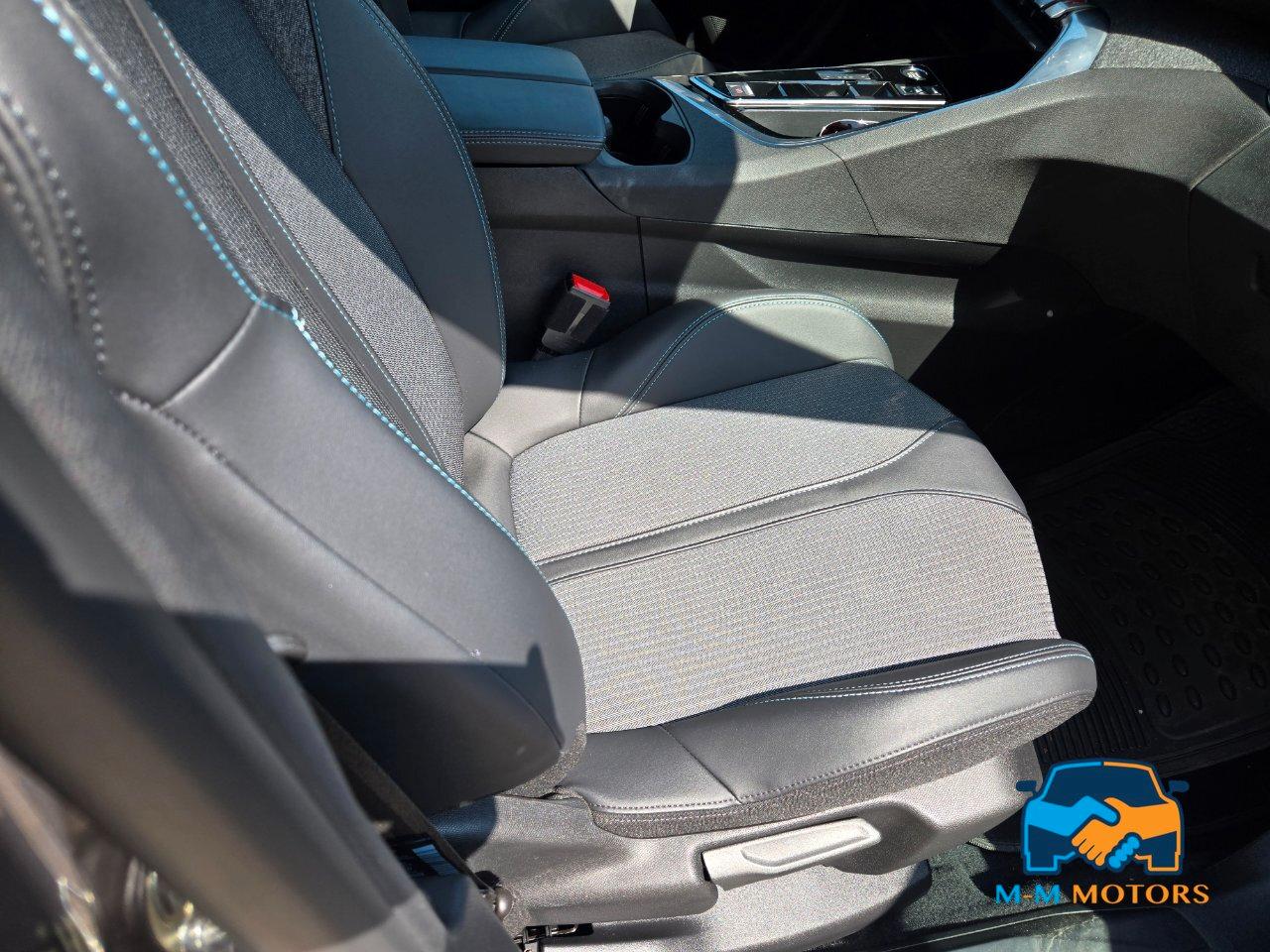 Peugeot 3008 3008 1.6 hybrid phev Allure 225cv e-eat8