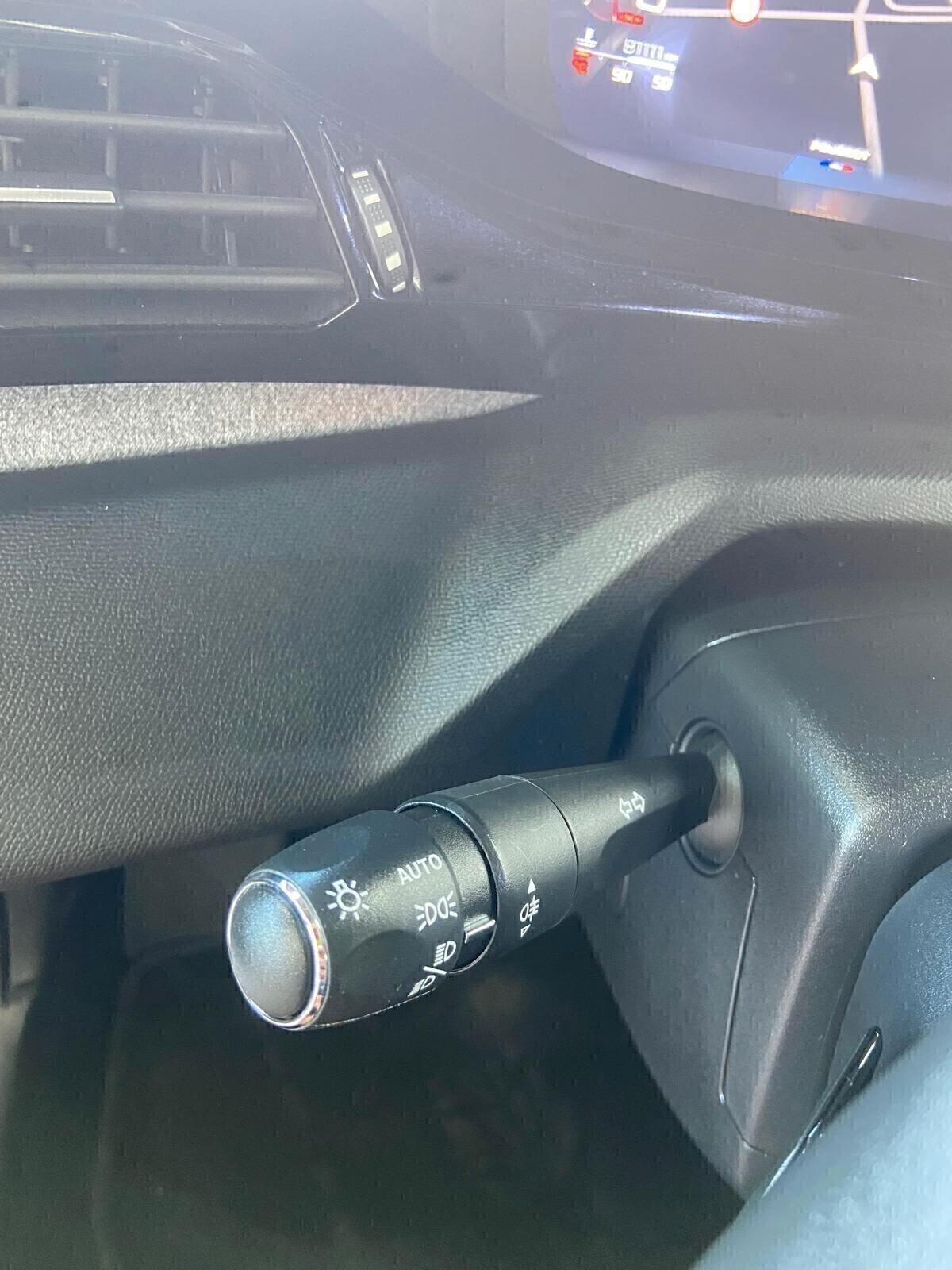 Peugeot 308 BlueHDi 130 S&S EAT8 SW Allure