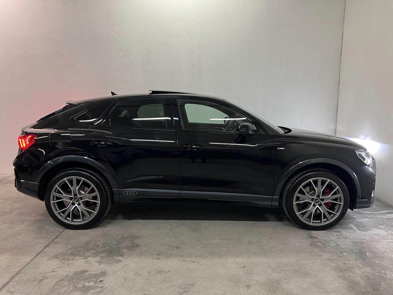 Audi Q3 Spb 45 Tfsi 245 Cv Quattro Identity Black Tetto