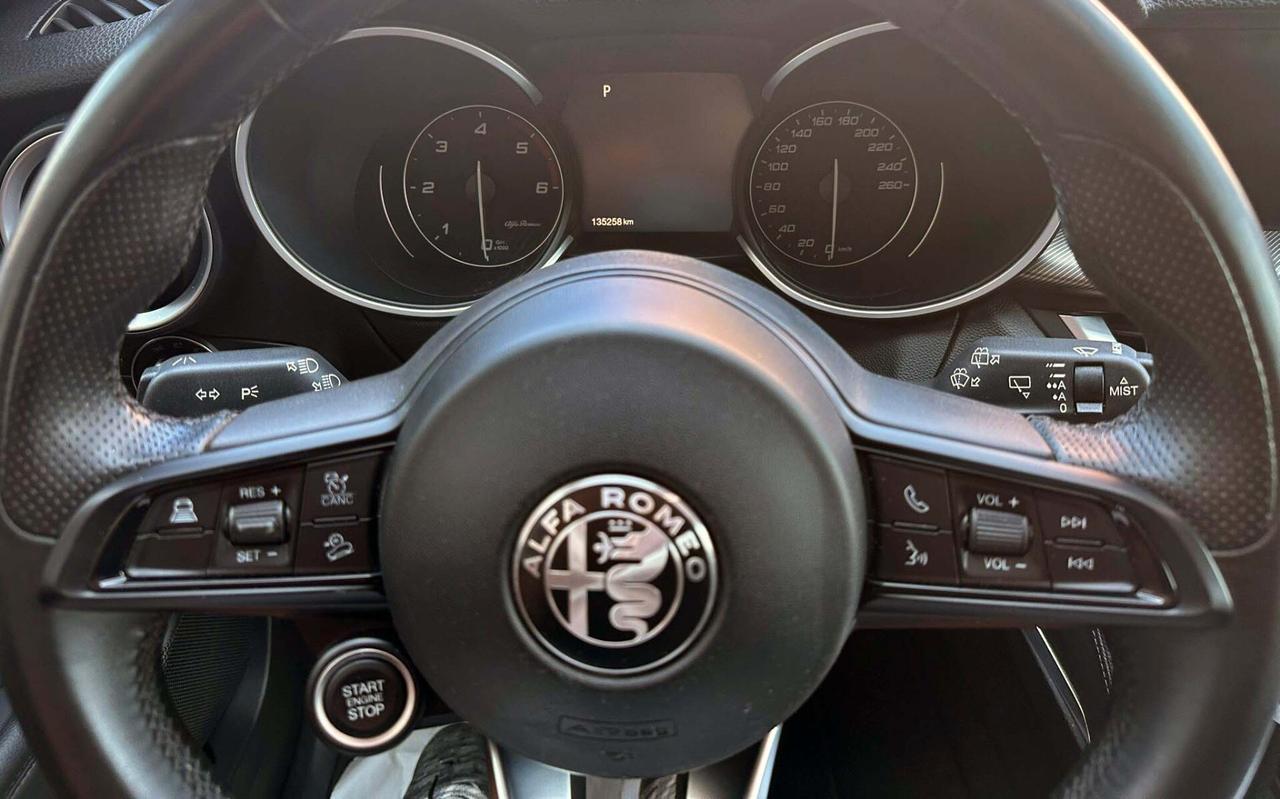 Alfa Romeo Stelvio 2.2 Turbodiesel 190 CV AT8 Q4 Sprint