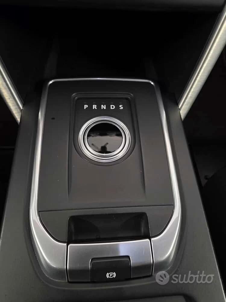 Land Rover Discovery Sport HSE Luxury StileMotori