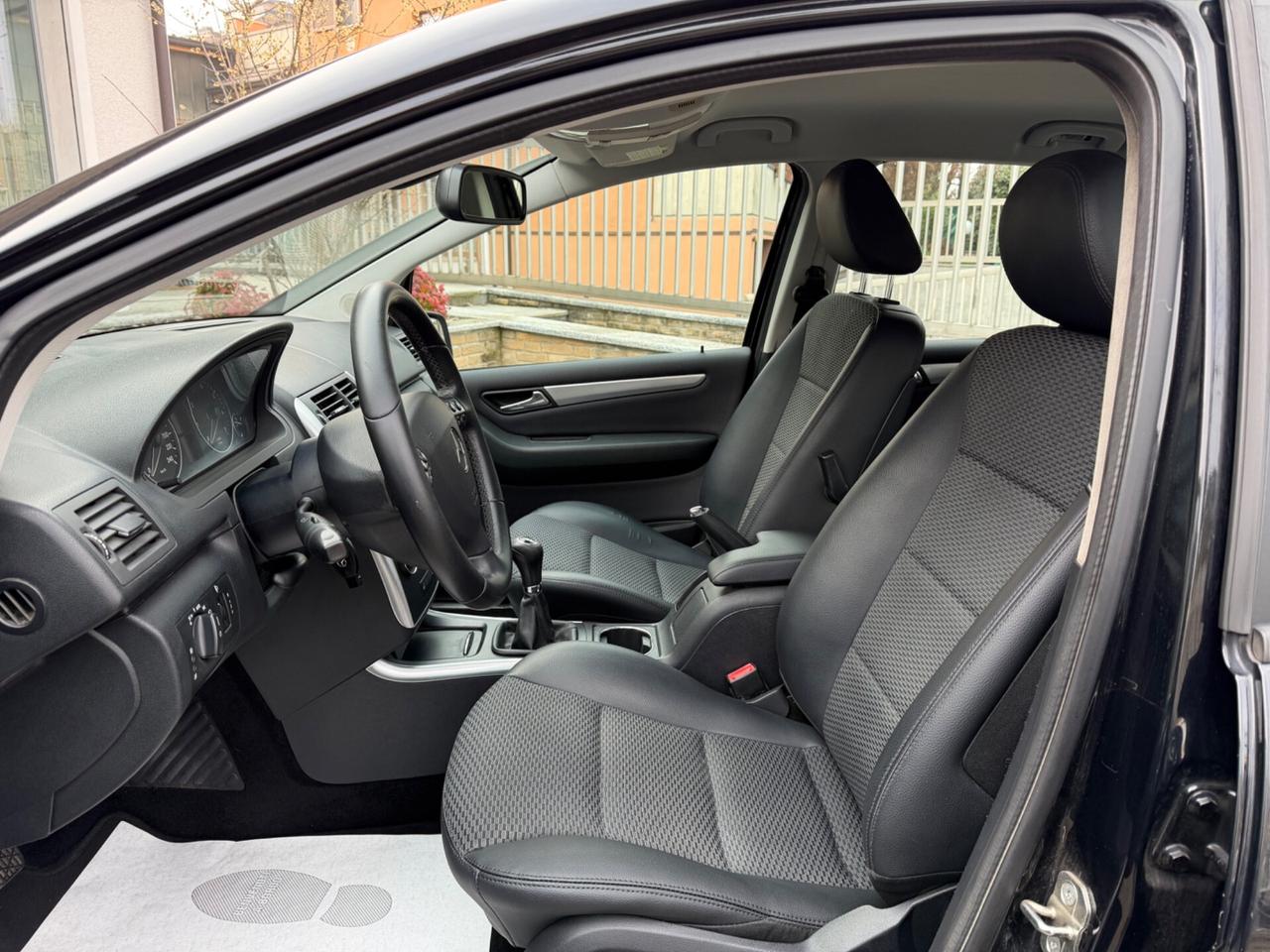 Mercedes-benz A 160 BlueEFFICIENCY