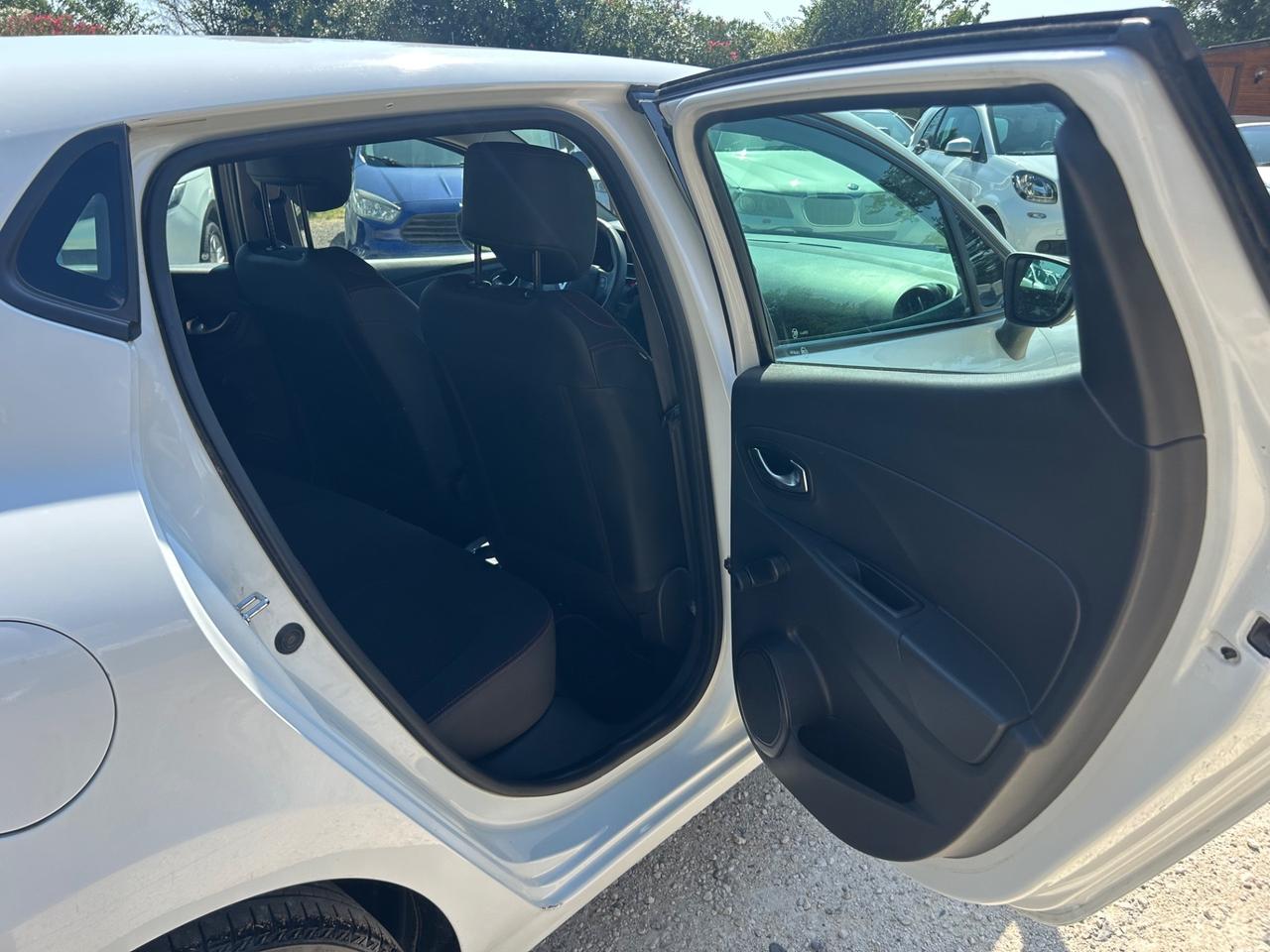 Renault Clio 1.2 75CV GPL 5 porte Wave gpl revisionato neopatentati