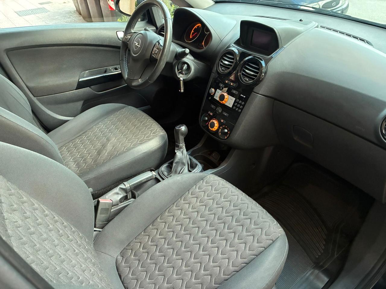 Opel Corsa 1.3CDTI 75CV 5p perfetta-13