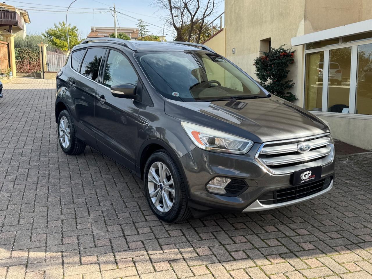 Ford Kuga 2.0 TDCI 150 CV S&S 2WD Titanium