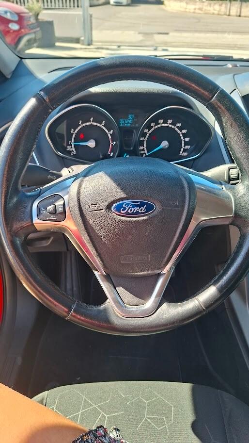 Ford B-Max 1.4 90 CV GPL di serie 2017