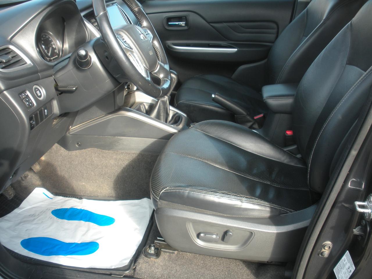 Mitsubishi L200 2.3 D Club Cab 4x4 Super Select Intense