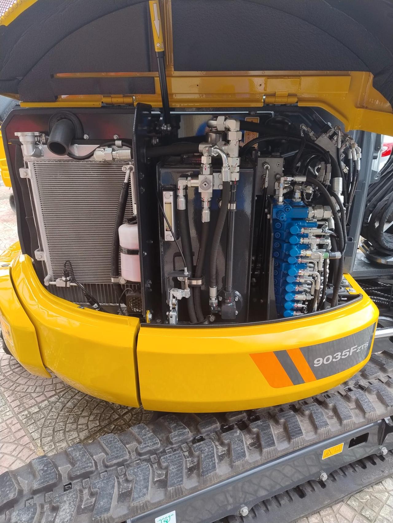 Escavatore Nuovo LiuGong 9035F (39 Quintali)