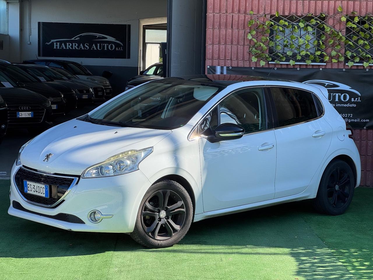 Peugeot 208 1.4 HDi 68 CV 5 porte Allure