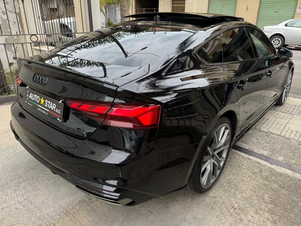 Audi A5 Sportback Identity Black 40 TDI S-Line 204CV