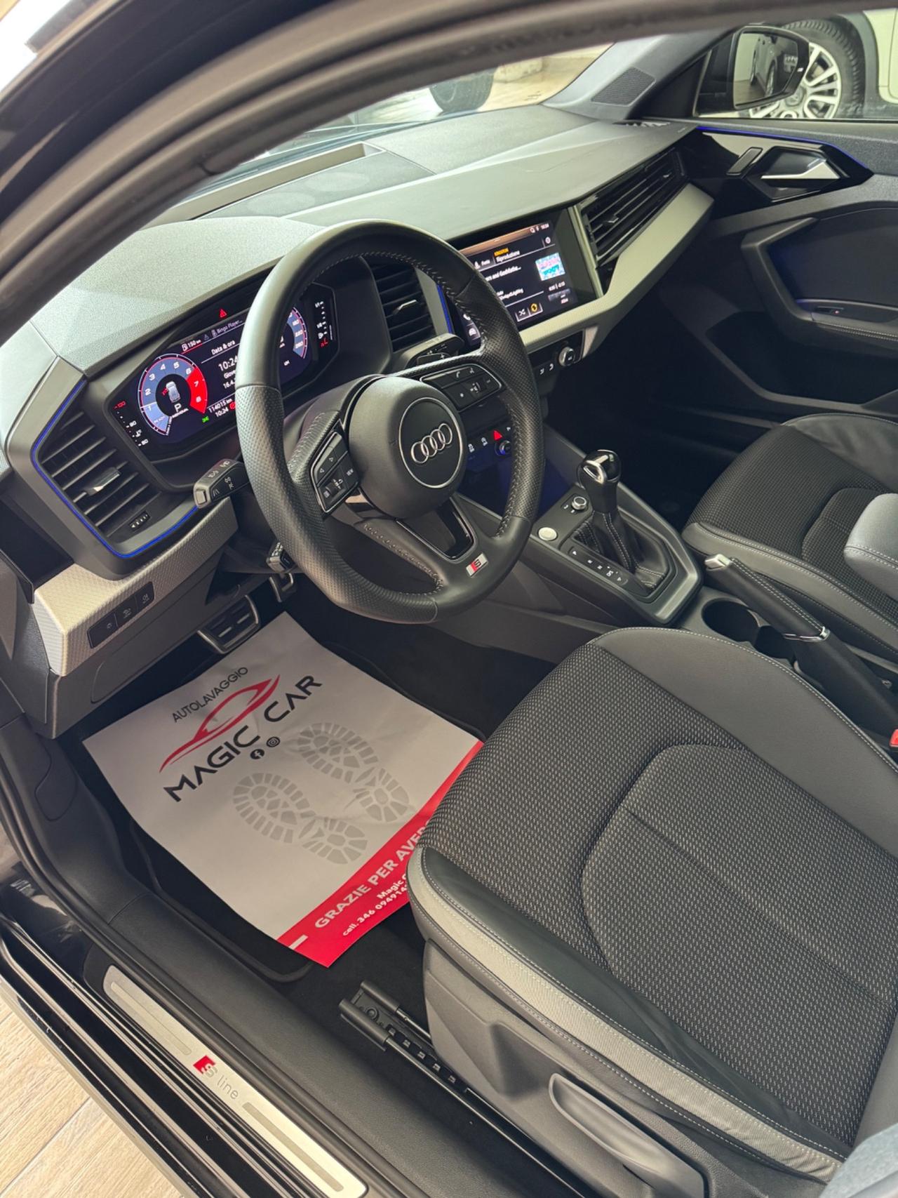 Audi A1 SPB 30 TFSI S tronic Identity Black