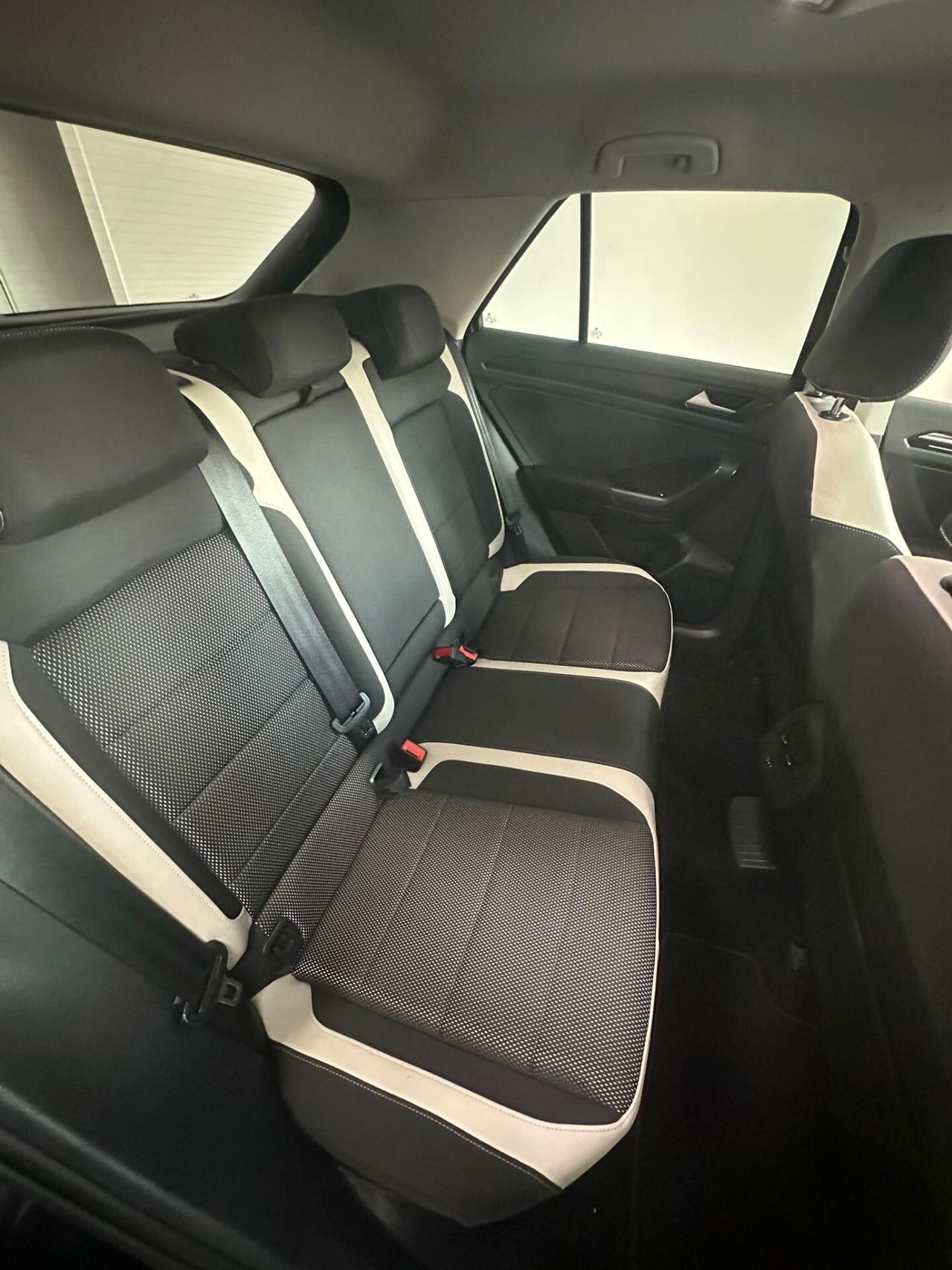Volkswagen T-Roc 1.6 TDI SCR Advanced BlueMotion Technology