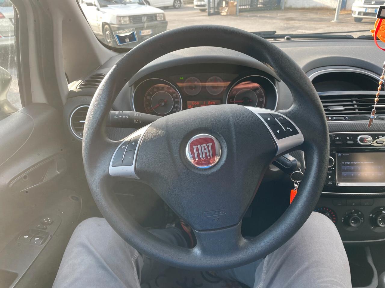 Fiat Punto 1.3 MJT II S&S 95 CV 5 porte Street