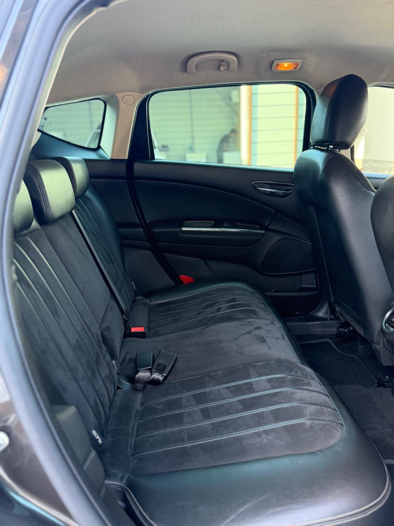 Lancia Delta 1.6 MJT DPF Silver