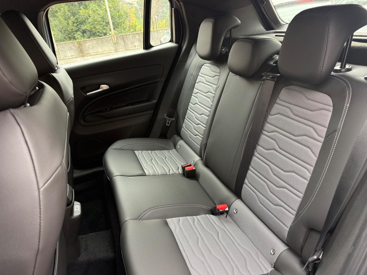 Jeep Avenger 1.2 Turbo 145 cv MHEV 4xe Upland