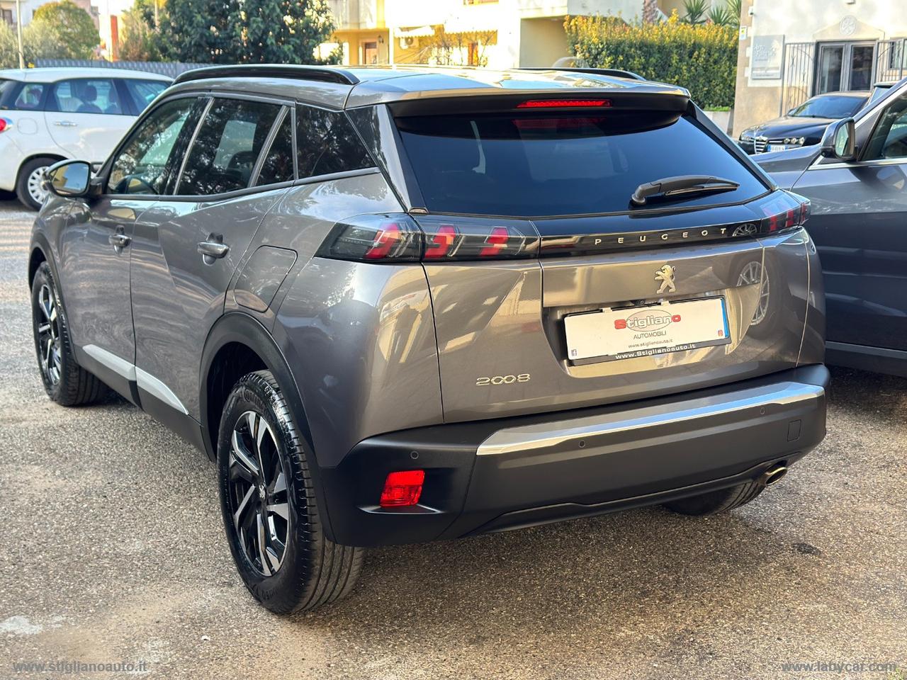 PEUGEOT 2008 BlueHDi 110 S&S Allure