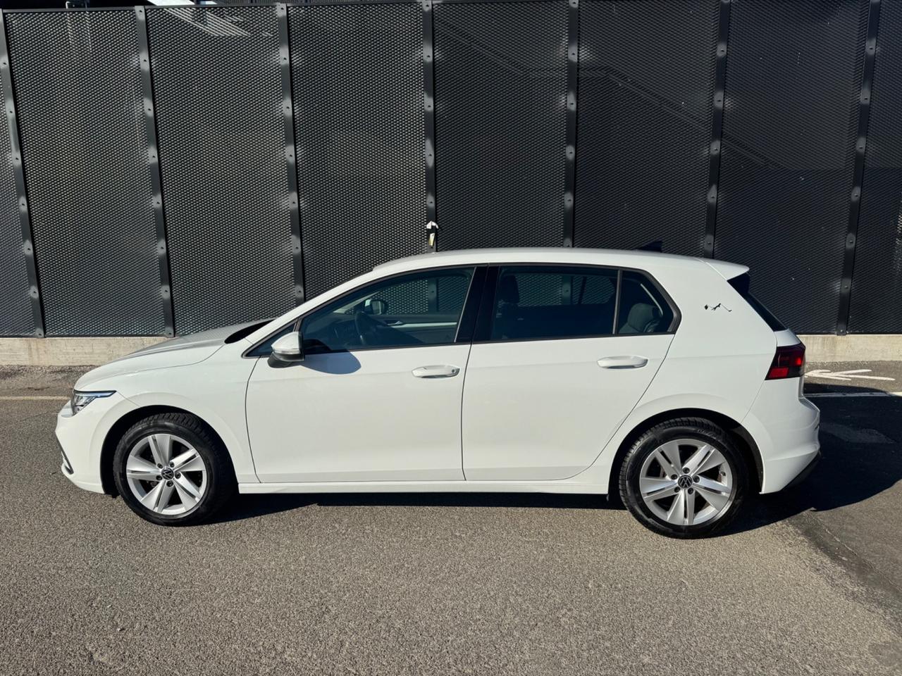 VOLKSVAGEN GOLF 2.0 TDI 150 CV DSG 2022 IVA ESPOSTA