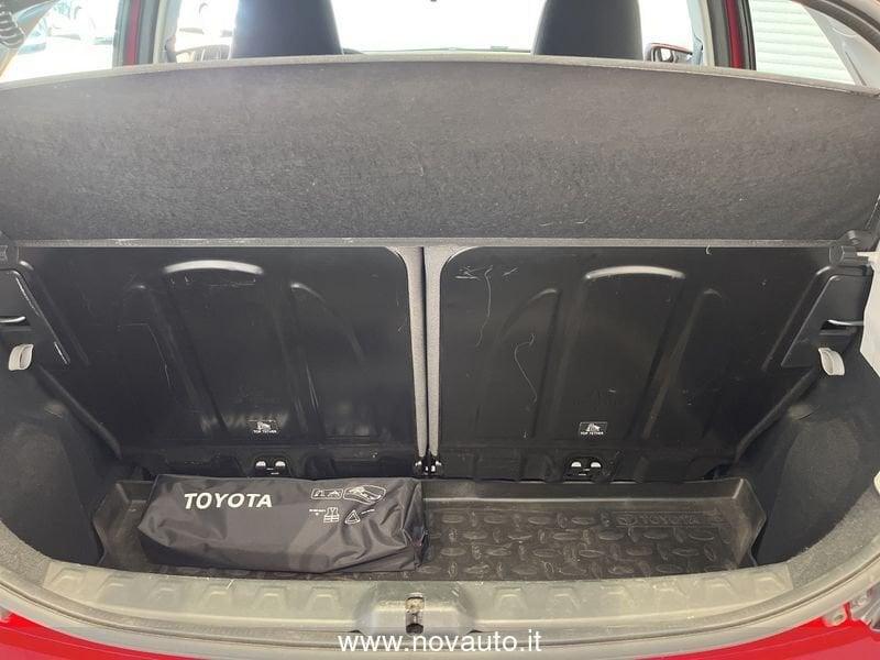 Toyota Aygo Aygo Connect 1.0 VVT-i 72 CV 5 porte x-play