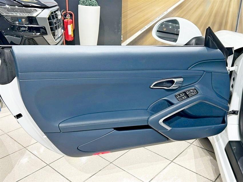 Porsche 911 3.4 Carrera Cabriolet