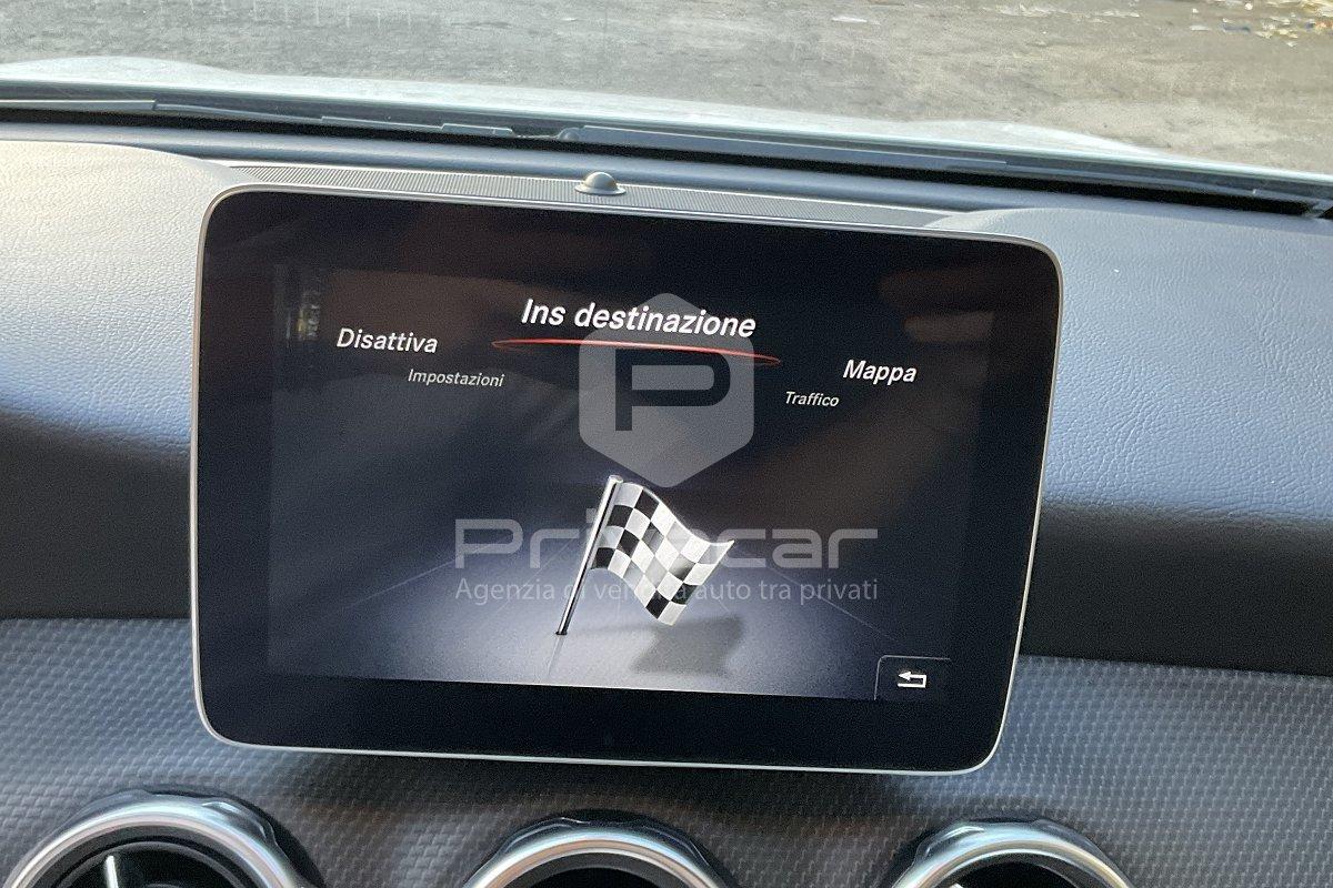 MERCEDES GLA 200 Premium