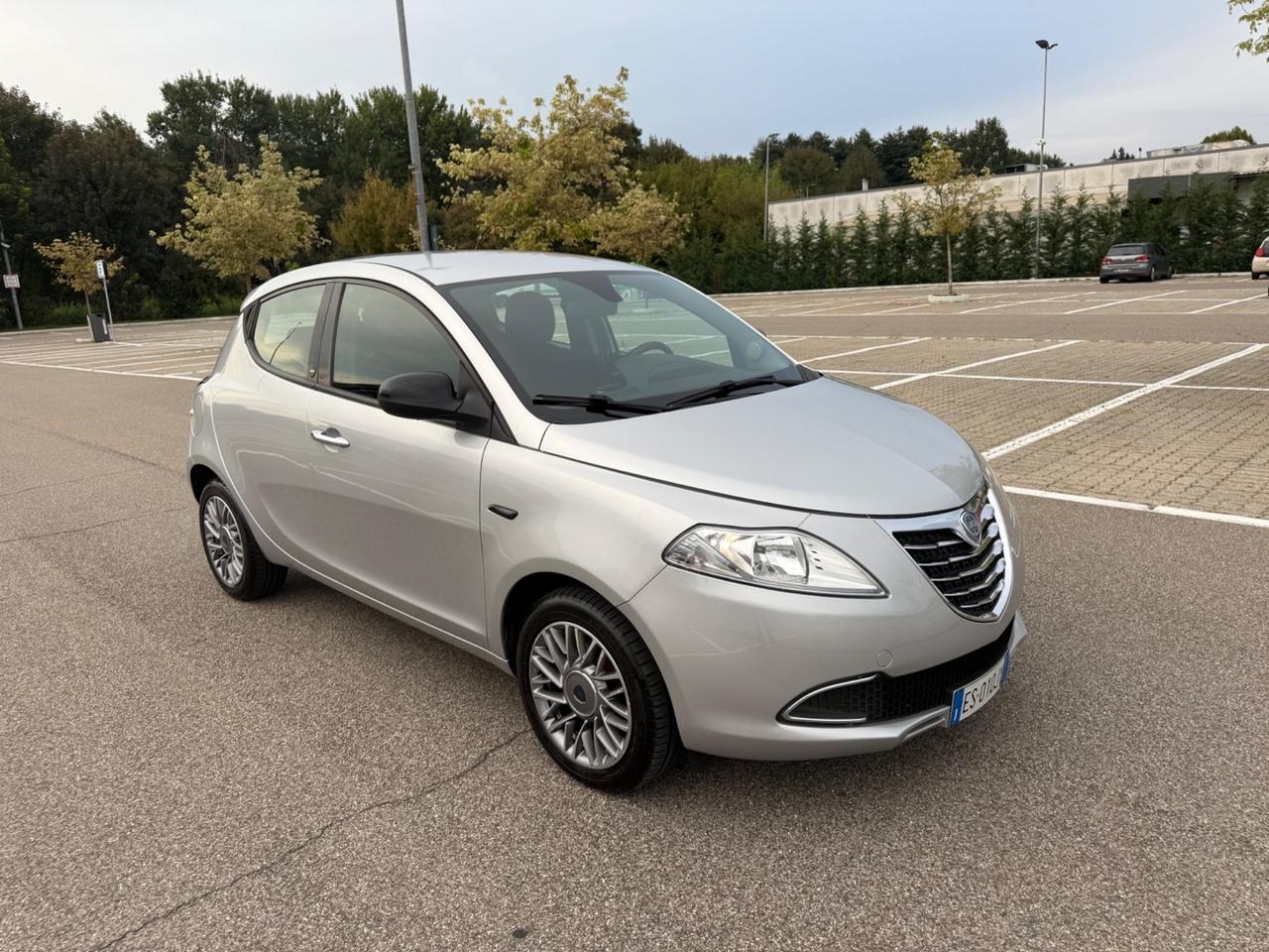 Lancia Ypsilon 1.2 69 CV 5 porte GPL Ecochic Gold*Aux*Usb