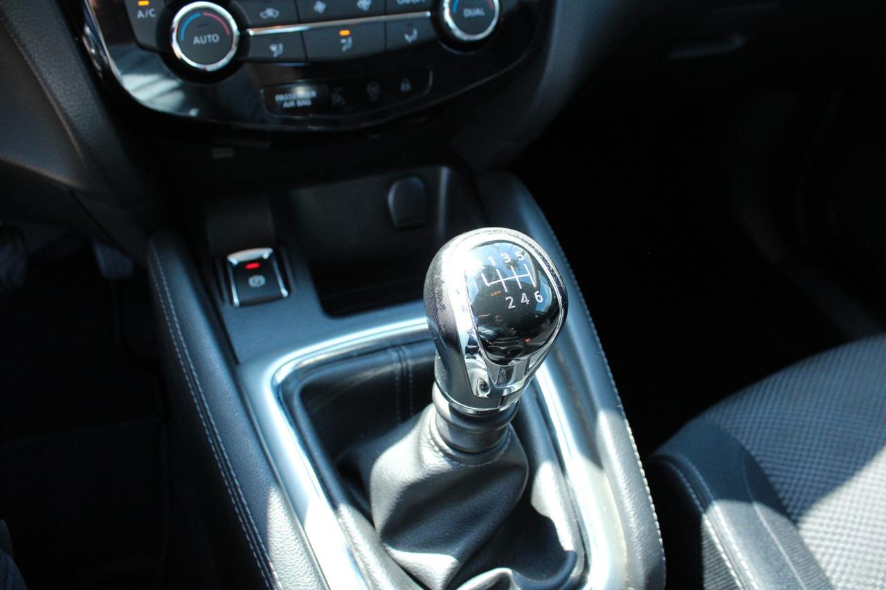 Nissan Qashqai 1.2 DIG-T Visia