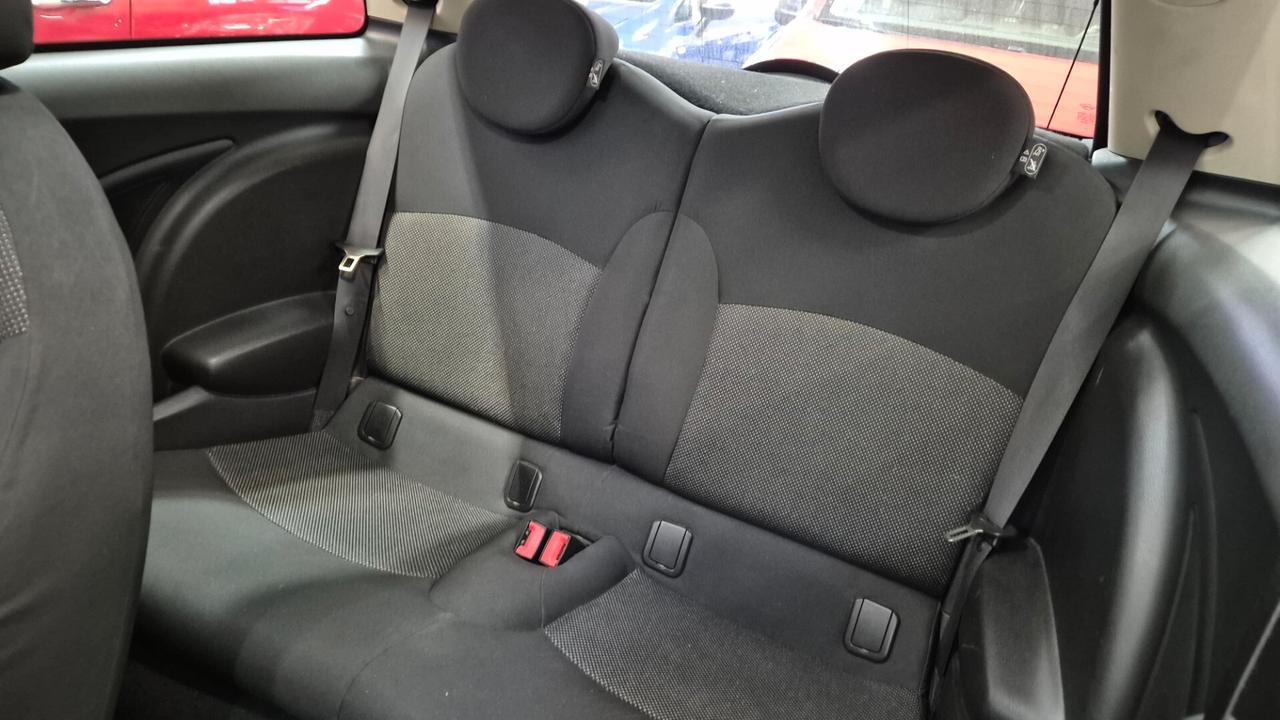 Mini 1.6 16V One (55kW)