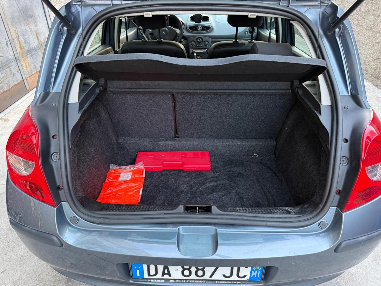 Renault Clio 1.2 benzina euro4 113.000km uni prop