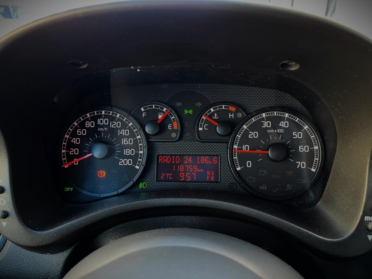 Fiat Panda 1.2 Emotion Dualogic