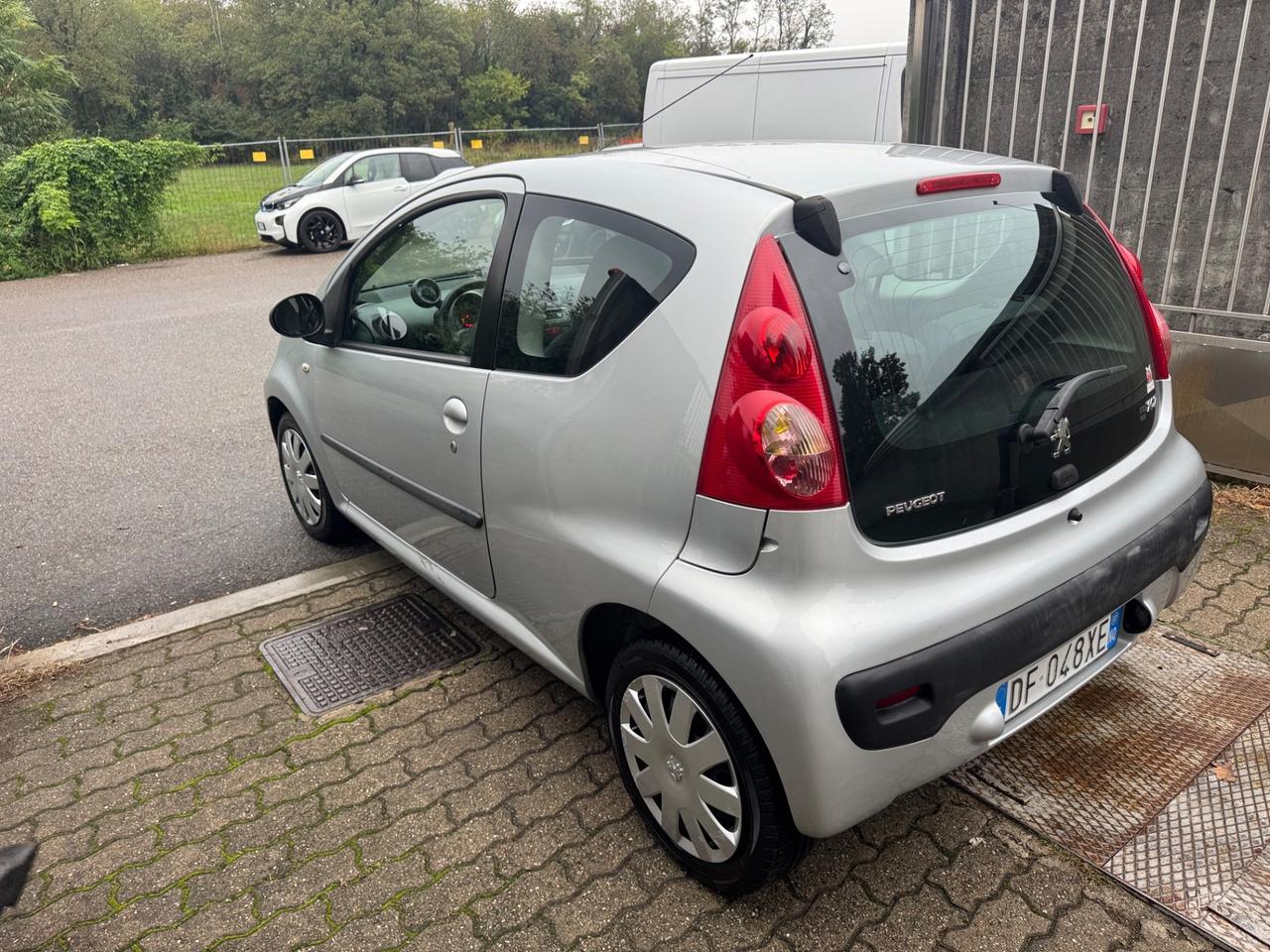 Peugeot 107 1.0 68CV 3p. Neopatentati