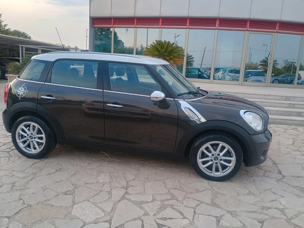 Mini Cooper D Countryman 2.0 Business Automatica