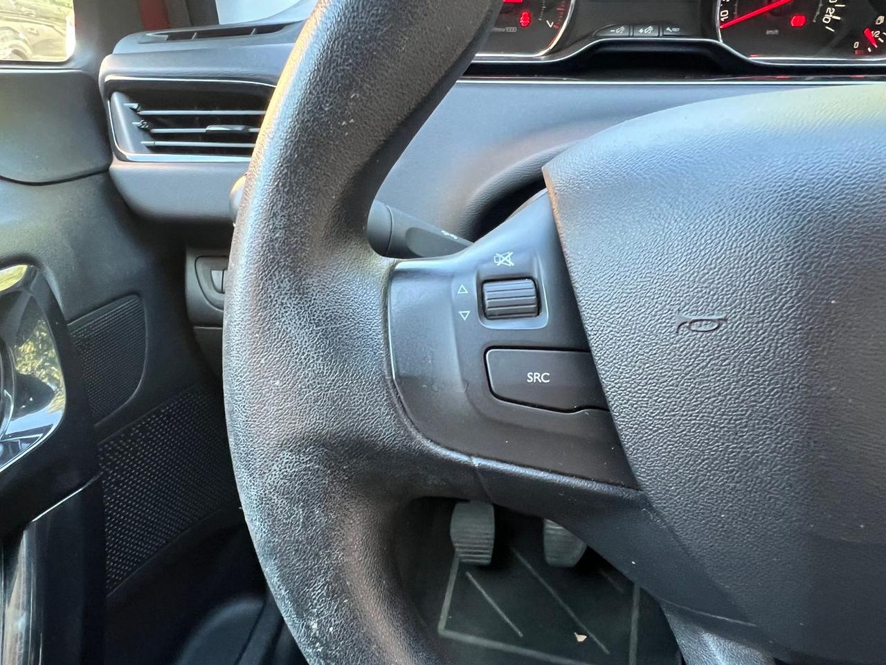 Peugeot 208 1.0 VTi 68 CV #50024