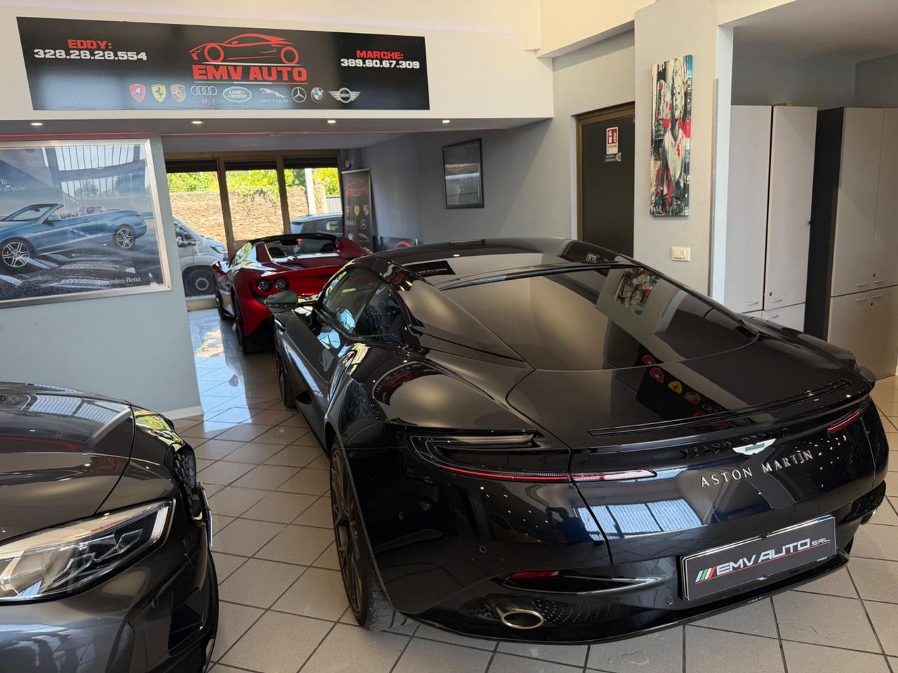 Aston Martin DB12 V8 Coupé