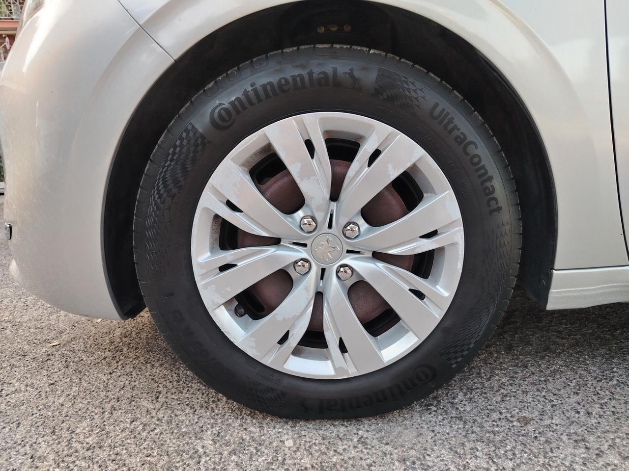 Peugeot 208 1.4 VTi 95 CV 5p. GPL Access
