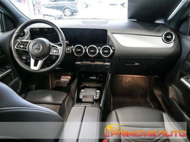 MERCEDES-BENZ GLA 180 Automatic