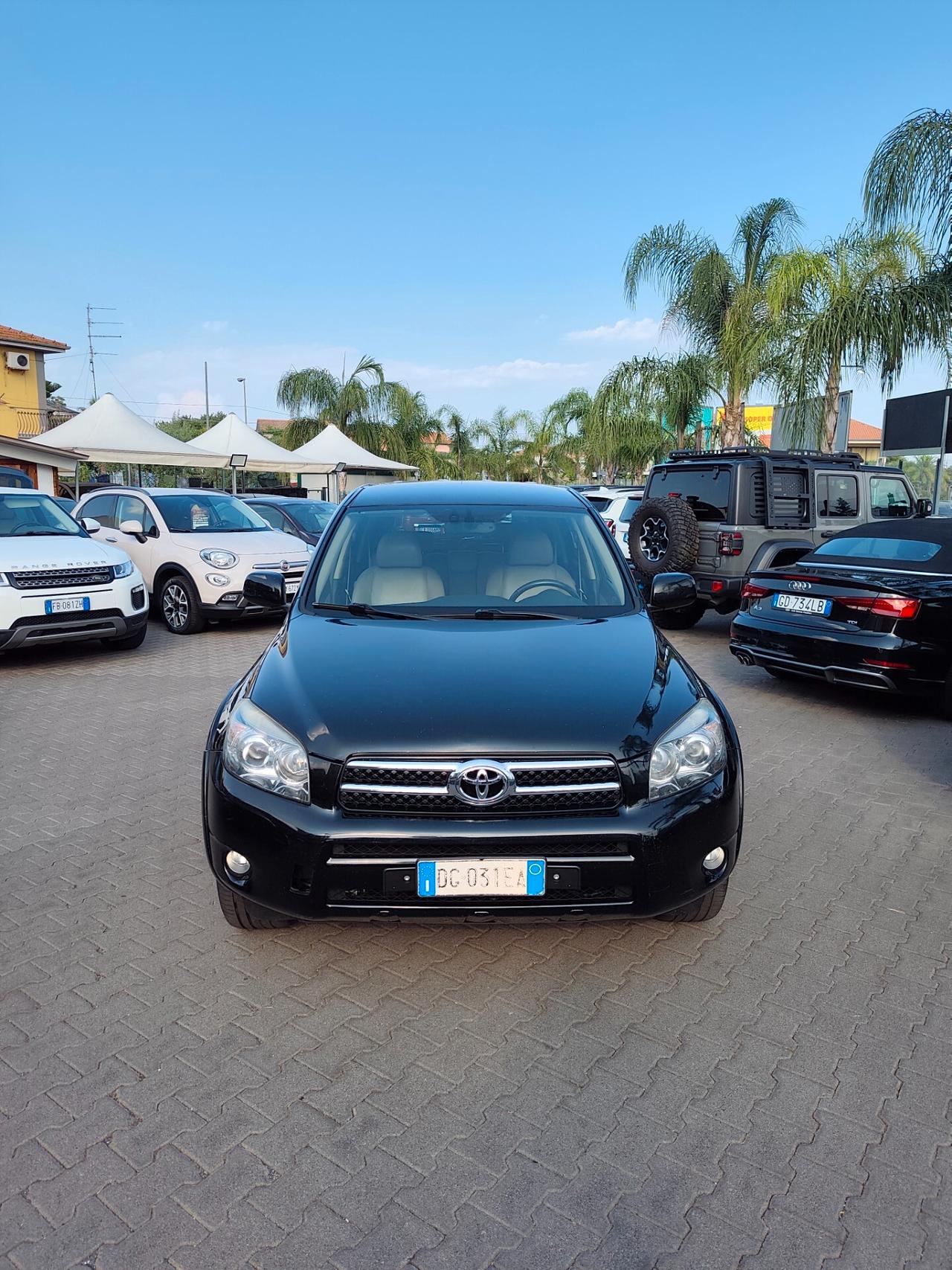 Toyota RAV 4 RAV4 2.2 D-4D 136 CV Luxury