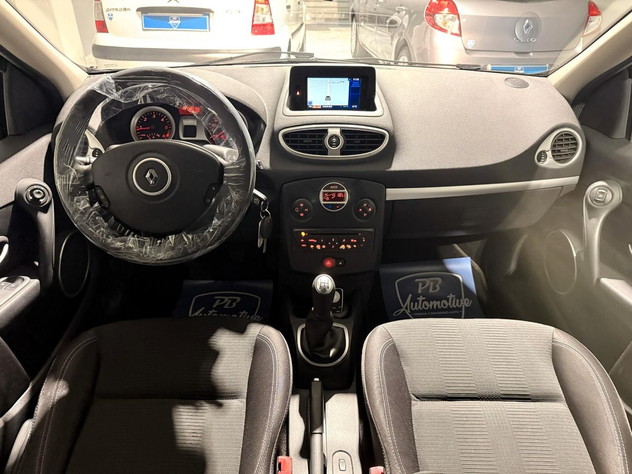 RENAULT CLIO 1.5 16V DYNAMIQUE NAVI 5 PORTE UNICO PROPRIETARIO
