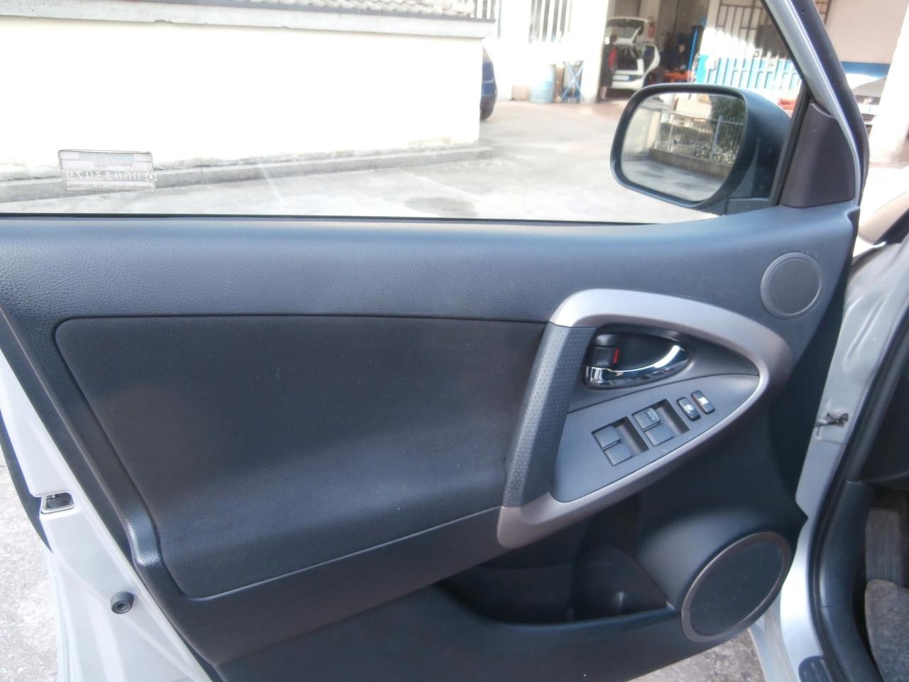 Toyota RAV 4 RAV4 2.2 D-4D 136 CV Unica proprietaria