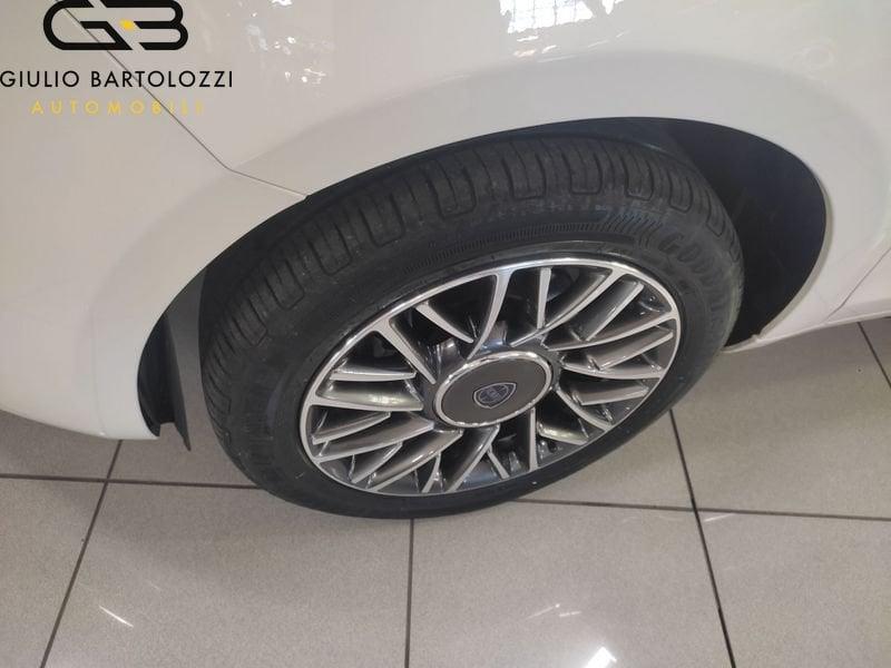 Lancia Ypsilon 1.0 FireFly 70cv S&S Hybrid GOLD PLUS
