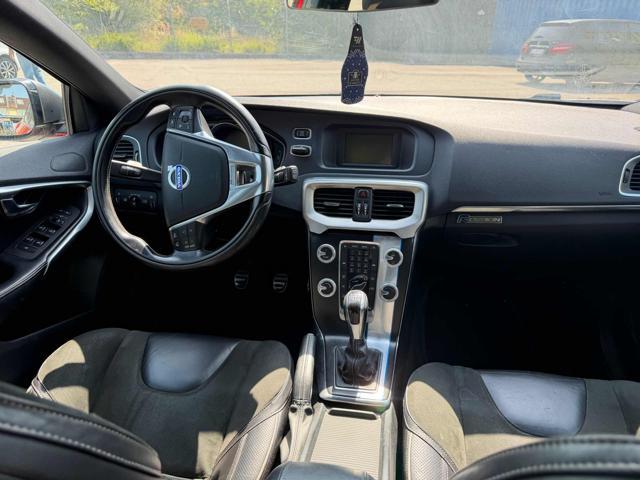 VOLVO V40 D2 R-design Momentum senza nessun lavoro da fare