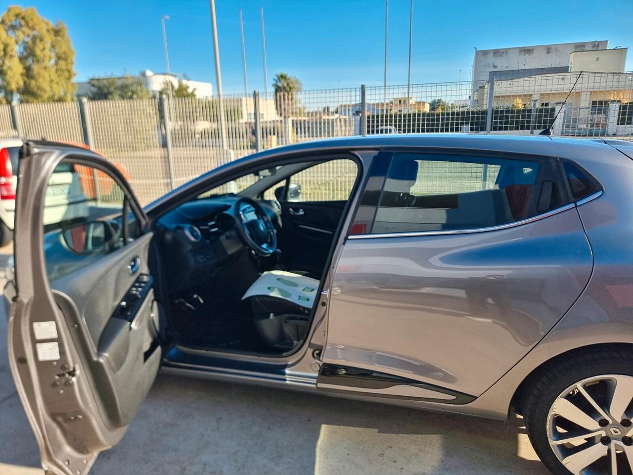 Renault Clio Sporter 1.5 dCi 8V 90CV Costume National